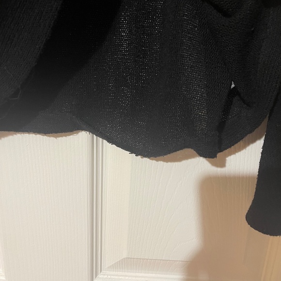 H&M mesh 3/4 shirt - Picture 4 of 4